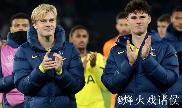 格雷:输掉比赛总是令人失望,但进巴黎3球是相当积极的一点 格雷:输掉比赛总是令人失望,但进巴黎3球是相当积极的一点