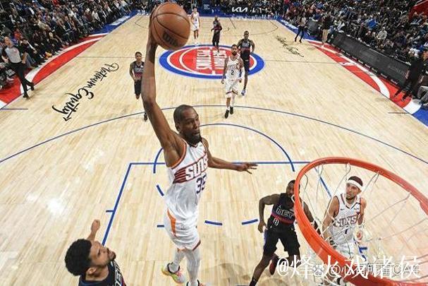 疯狂打铁!加兰底角三分还是不进,上半场三分9中0一个不进 疯狂打铁!加兰底角三分还是不进,上半场三分9中0一个不进